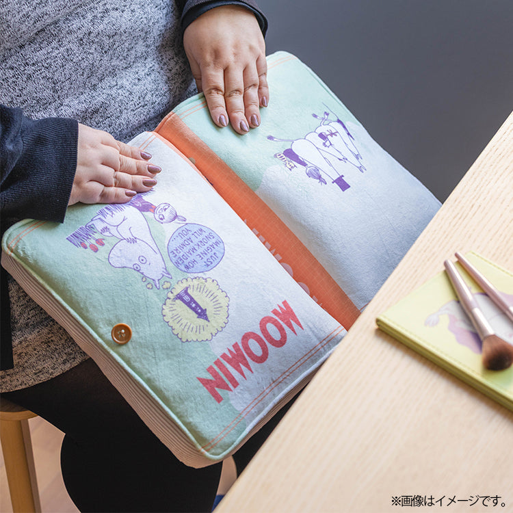 ブック型クッション（color of funny/ムーミンと仲間たち）MO-5529246MN