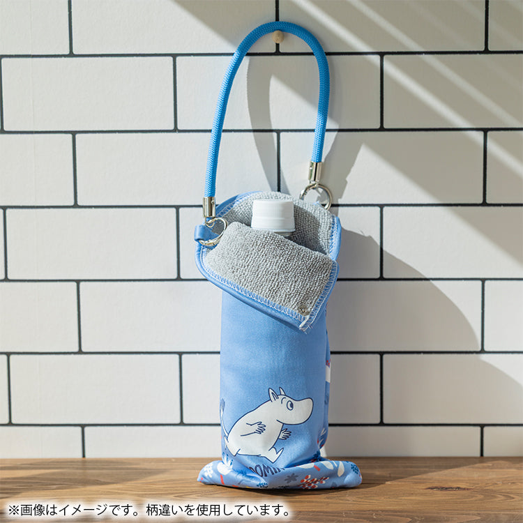 MOOMIN×macocca 吸水機能付きマルチサコッシュ（花とムーミン/カーキ）JF2617827